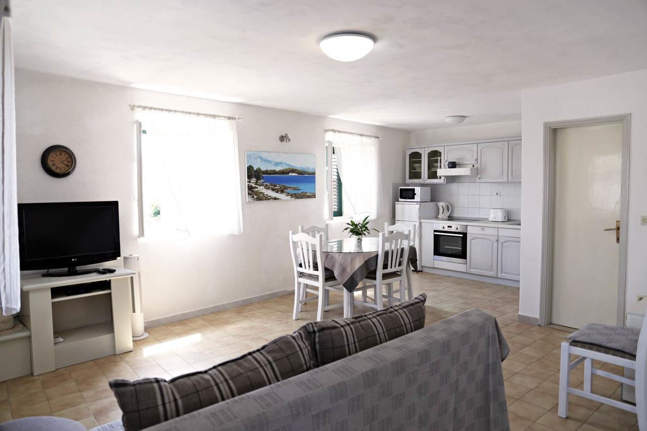 Pinta Apartments لومباردا المظهر الخارجي الصورة